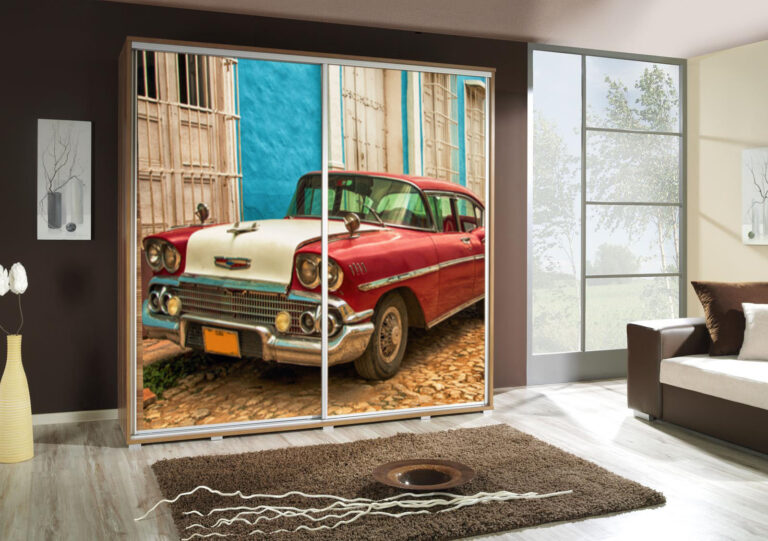 Szafa przesuwna Penelopa 205 cm z motywem Auto 3 - Dąb Artisan - Maridex