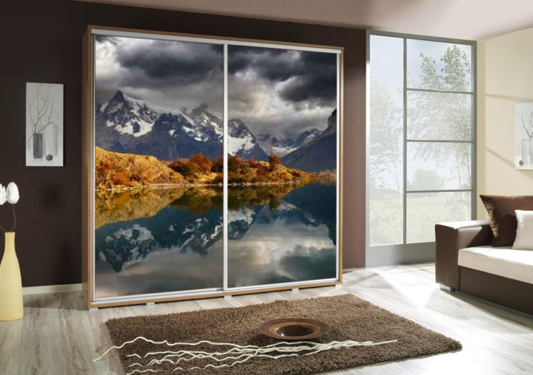 Szafa przesuwna Penelopa 205 cm z motywem Góry 1 - Dąb Artisan - Maridex