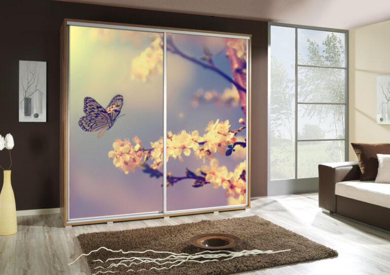 Szafa przesuwna Penelopa 205 cm z motywem Motyl 2 - Dąb Artisan - Maridex