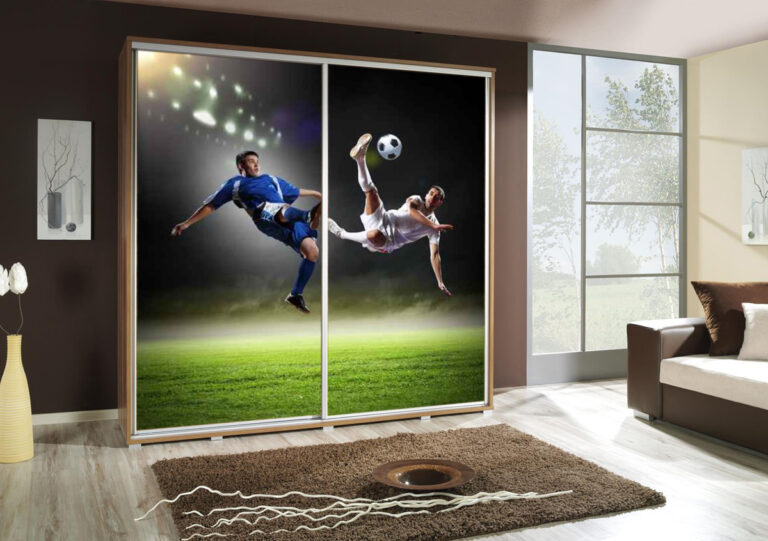 Szafa przesuwna Penelopa 205 cm z motywem Piłkarze 2 - Dąb Artisan - Maridex